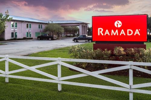 Luling Hotel | Ramada by Wyndham Luling