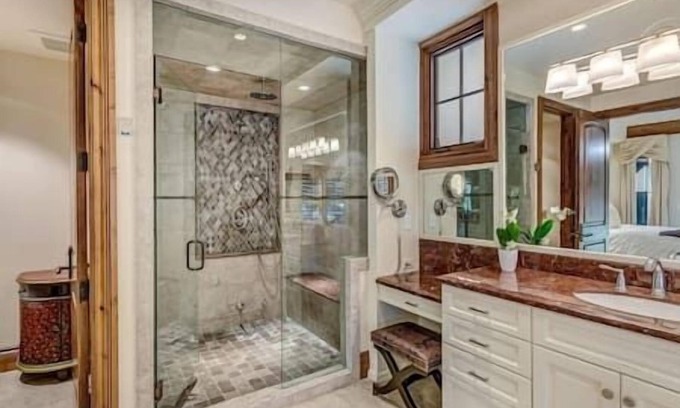 Aspen House | Rare Find, Spectacular Home in Aspen Core