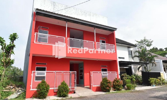 Karangtengah Hotel | RC Costel near RSDH Cianjur Mitra RedDoorz