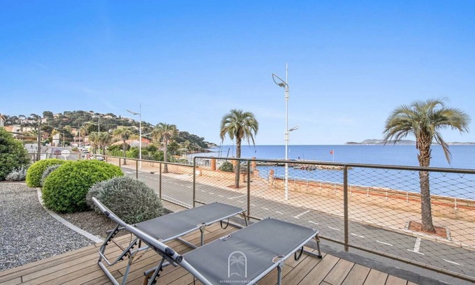 Le Pradet Apartment | RDJ Villa Antoine 3 étoiles Vue Mer La Garonne WiFi/PK