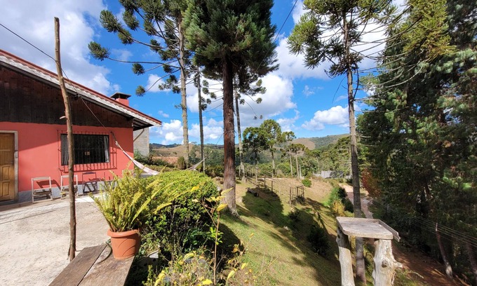 Vila Inglesa Cottage | Recanto da Lagoinha Incredible view. House with fireplace. Free Wi-Fi. Unforgettable