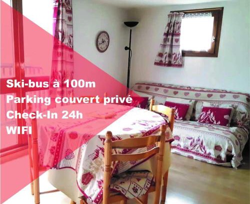 Les Carroz-d'Araches Apartment | RED APPLE CARROZ Duplex de charme WIFI Parking Balcon TV Ski-Bus