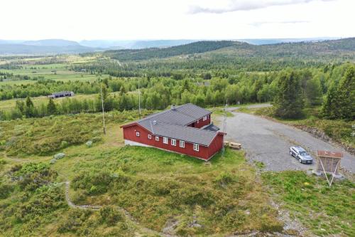 Kamben House | Red Cross Cabin, Spacious mountain lodge