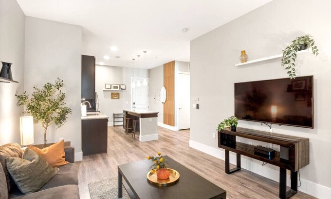 Golden Condo | Red Rocks Retreat - Minutes to Shows, Hikes, Shops