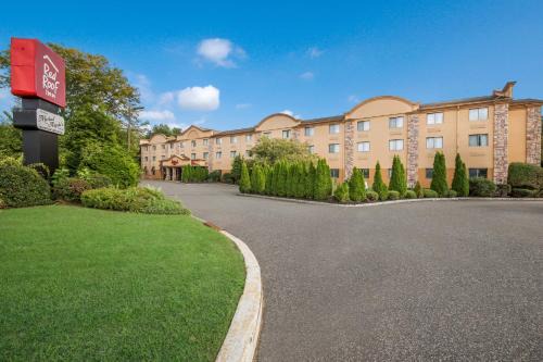 Fairfield Hotel | Red Roof Inn Fairfield