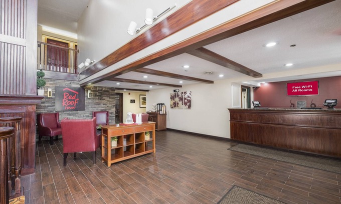 Stafford Hotel | Red Roof Inn & Suites Stafford, VA
