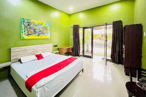 Rantauprapat House | RedDoorz at MCLOS Syariah Guest House Rantau Perapat