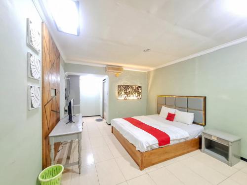 Lumajang Hotel | RedDoorz near Stadion Semeru Lumajang Jawa Timur