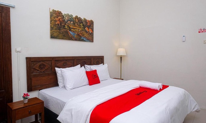 Klaten Selatan Hotel | RedDoorz Syariah near Stasiun Klaten