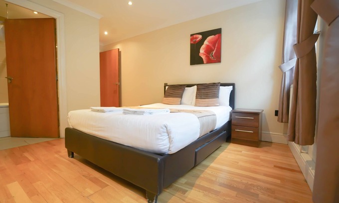 Waterloo Apartment | *REDUCED* London Waterloo 2 Bed Apartment - Zone 1