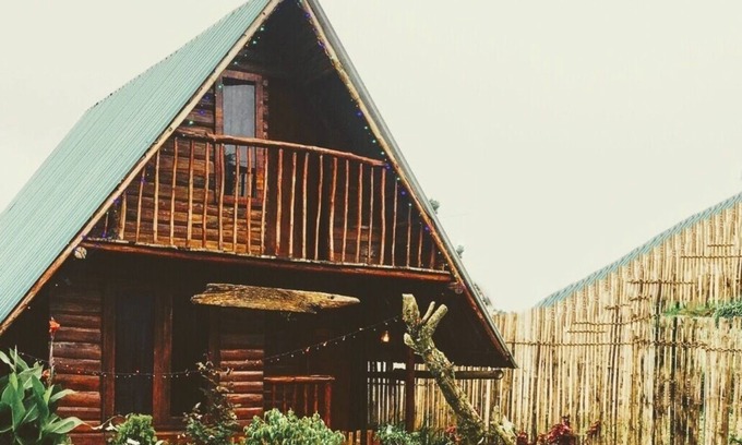 Nuwara Eliya Cottage | REDWOOD HOLLOW Cabana