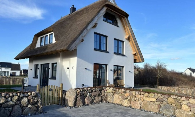 Dranske House | Reethus in love with the sea