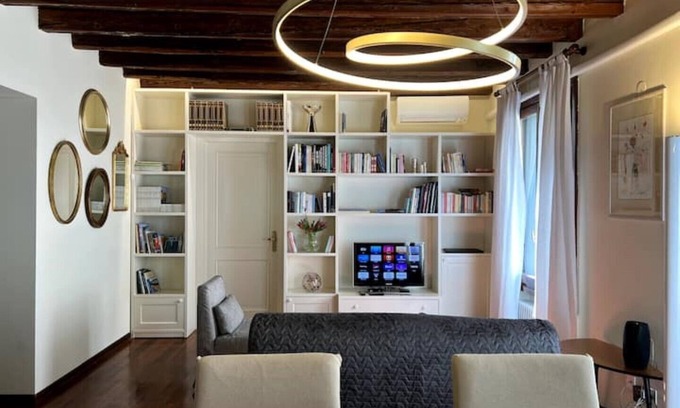 Vicenza Apartment | Refined and Quiet in the Heart of Vicenza