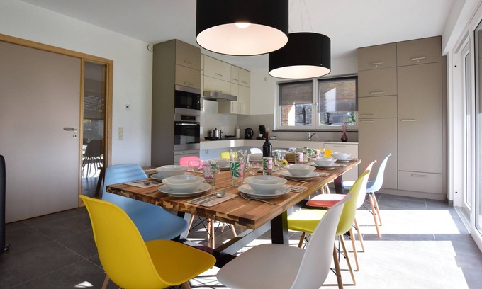 Leglise Apartment | Refined Apartment in Léglise with Garden, Barbecue, Heating