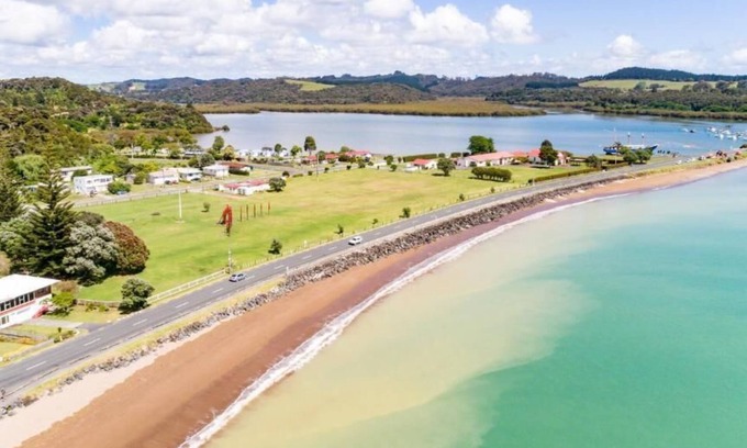 Paihia House | Rehutai Beach House
