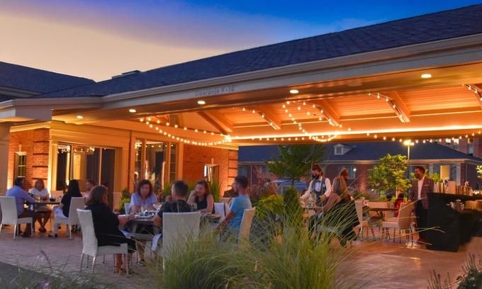 Amherst Hotel | Reikart House, Buffalo, a Tribute Portfolio Hotel