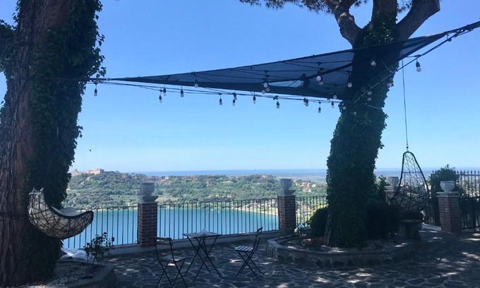 Lake Garda House | Relais Terrazza sul lago Castelgandolfo