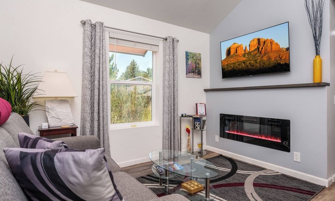 West Sedona Cottage | Relax in Luxury! ✯ Privacy ✯ Great Amenities!