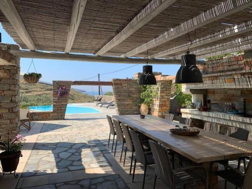 Koundouros Villa | Relax Joy Villa - Easy Beach Access 150m Away