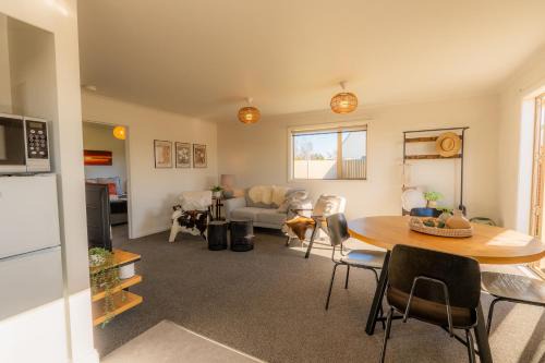 Twizel House | Relax on Rata, Cottage 2