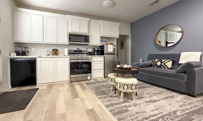 Lubbock Apartment | Relaxing Lubbock Studio ~ 6 Mi to Texas Tech