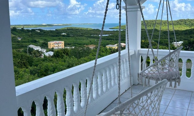 Fitches Creek House | Relaxing,modern& exclusive oceanview Villa. 3BR+2BA.Sleeps 6.Close to everything