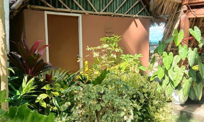 Cauayan Cottage | Relaxing Place! Just few Few Step to the Beach! Beautiful Sunset Everyday!