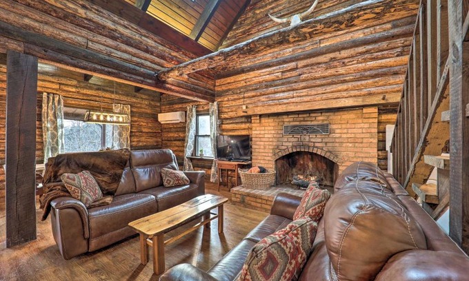 Dublin House | Relaxing Retreat with Private Dock on Claytor Lake!