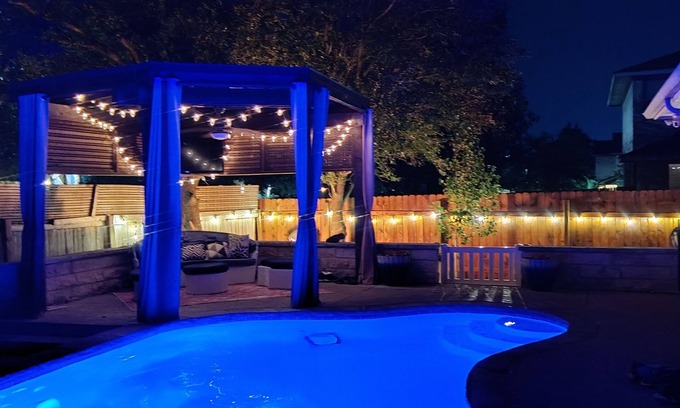 Austin House | ~Relaxing South Austin Retreat w/Pool 4BR/2BA~