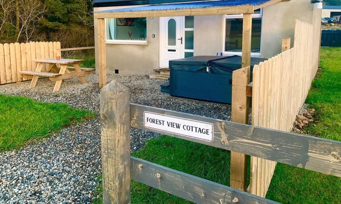 Coleraine Villa | Remarkable 1-Bed Villa in Coleraine