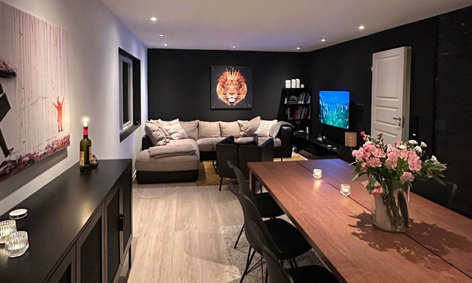 Tromso Apartment | Remarkable 2-Bed Apartment in Tromso