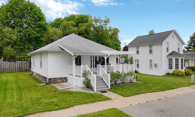 West Branch House | Remodeled Home - Heart of Downtown West Branch