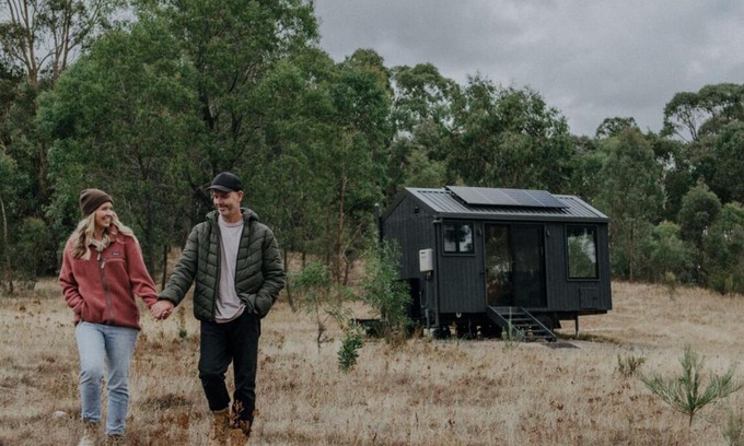 Moonambel House | Remote Off-Grid Cabin in the Wilderness - Jude