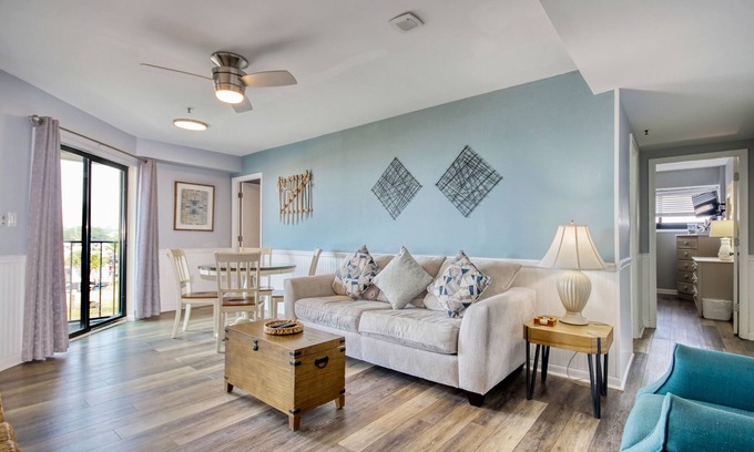 Myrtle Beach Condo | Renaissance Tower oceanfront condo with pools, hot tub & beach access