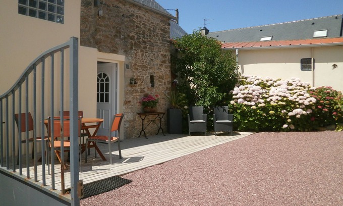 Surtainville House | Renovated barn in quiet village 1 km from town and shops