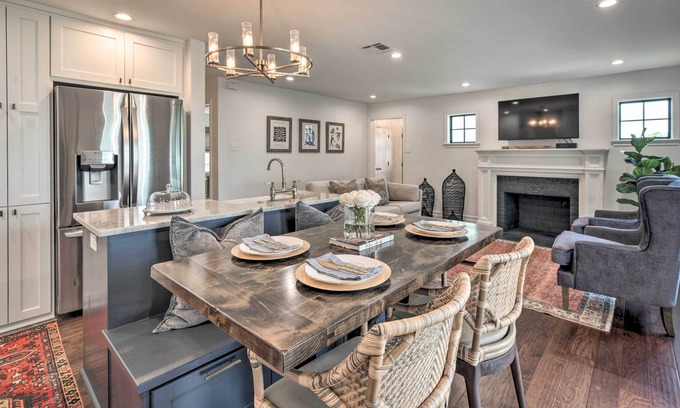 College Hills Estates Cottage | Renovated Cottage w/ Patio by TX A&M Campus!