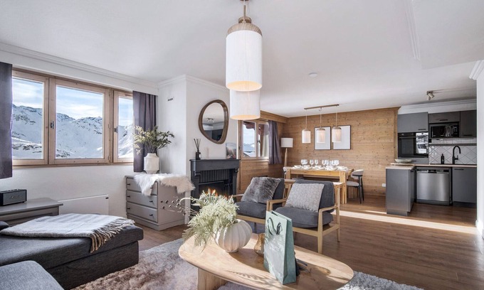 Val-Thorens Apartment | Renovated duplex for 12, direct slope access