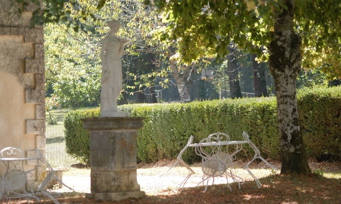 Mareuil en Perigord House | Renovated former stable, on a hill overlooking the countryside, close to the village.