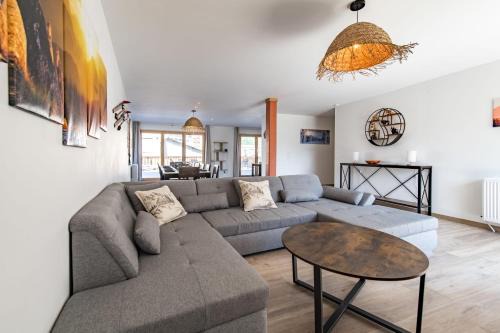 Saint-Jean-de-Maurienne Apartment | Renovated apartment with terrace for 14 people