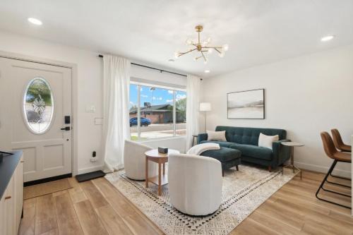 Scottsdale Estates Ten House | Renovated Home with Pool 3 Miles from Old Town