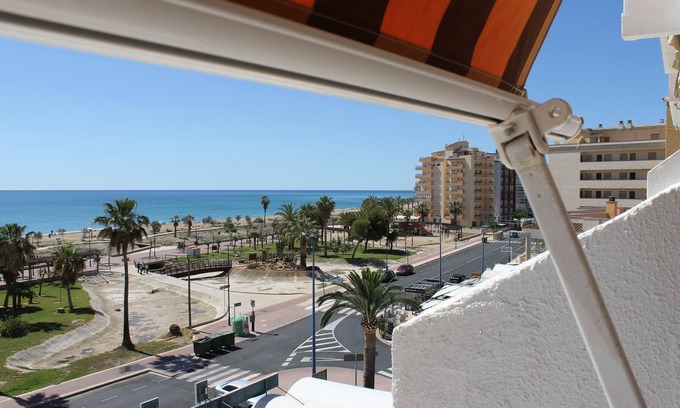 Peniscola Apartment | Renovated seafront apartment, terrace, pool and personalized service