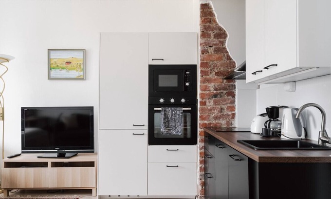 Kallio Apartment | Renovated Top Floor Studio in Kallio