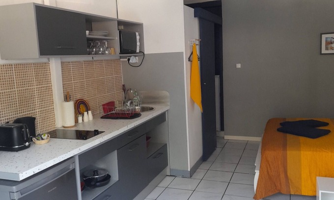 Saint-Pierre Apartment | Rent studio in Ravine Blanche, Saint Pierre
