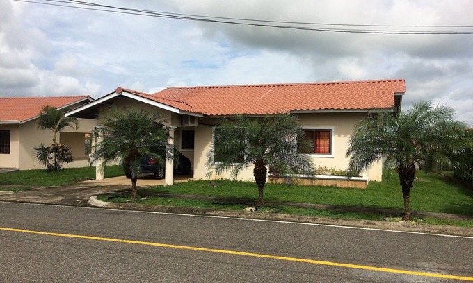 Hato Viejo House | Renta de Habitacion o casa completa en David Chiriqui