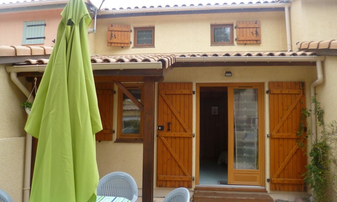 Saint-Pierre-la-Mer Cabin | Rental villa 800 meters from the beach in St Pierre la Mer