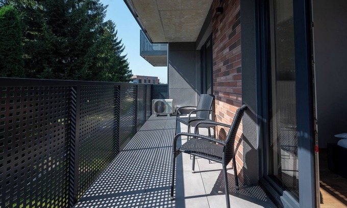 Nowa Huta Apartment | RentPlanet - Apartament Bardosa