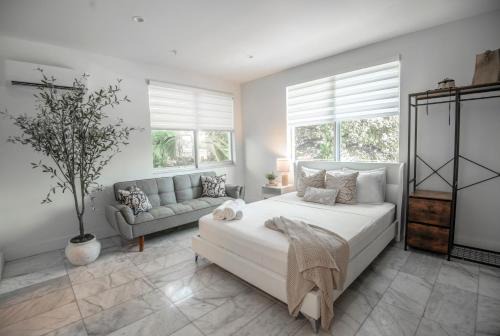 Flamingo/Lummus Hotel | Renzzi On The Beach