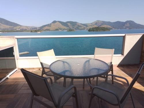 Caieira Apartment | Requinte Luxuoso com Vista Mar