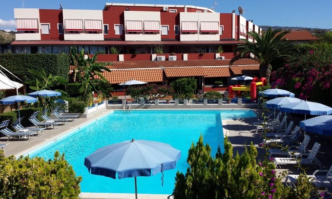 Ricadi Apartment | Residence Hotel Felix