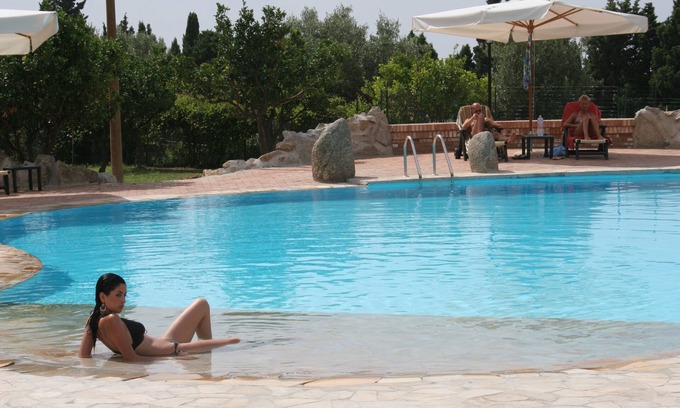 Parghelia Apartment | Residence la Vigna - Dependance 2 beds with pool.